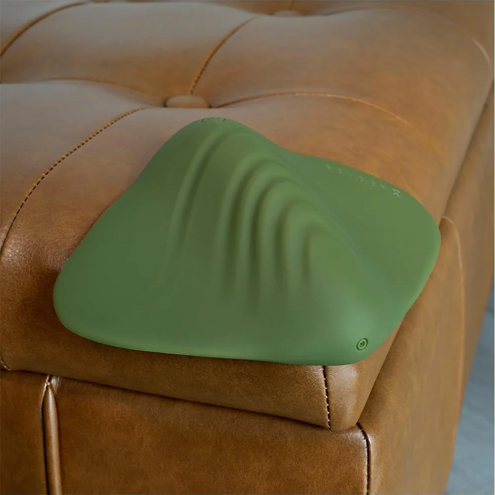 Gender X Pleasure Pad Rechargeable Silicone Clitoral Vibrator - Image 3