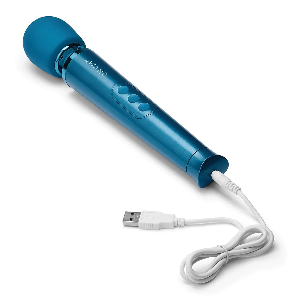 Le Wand Petite Rechargable Massager Blue - Image 6
