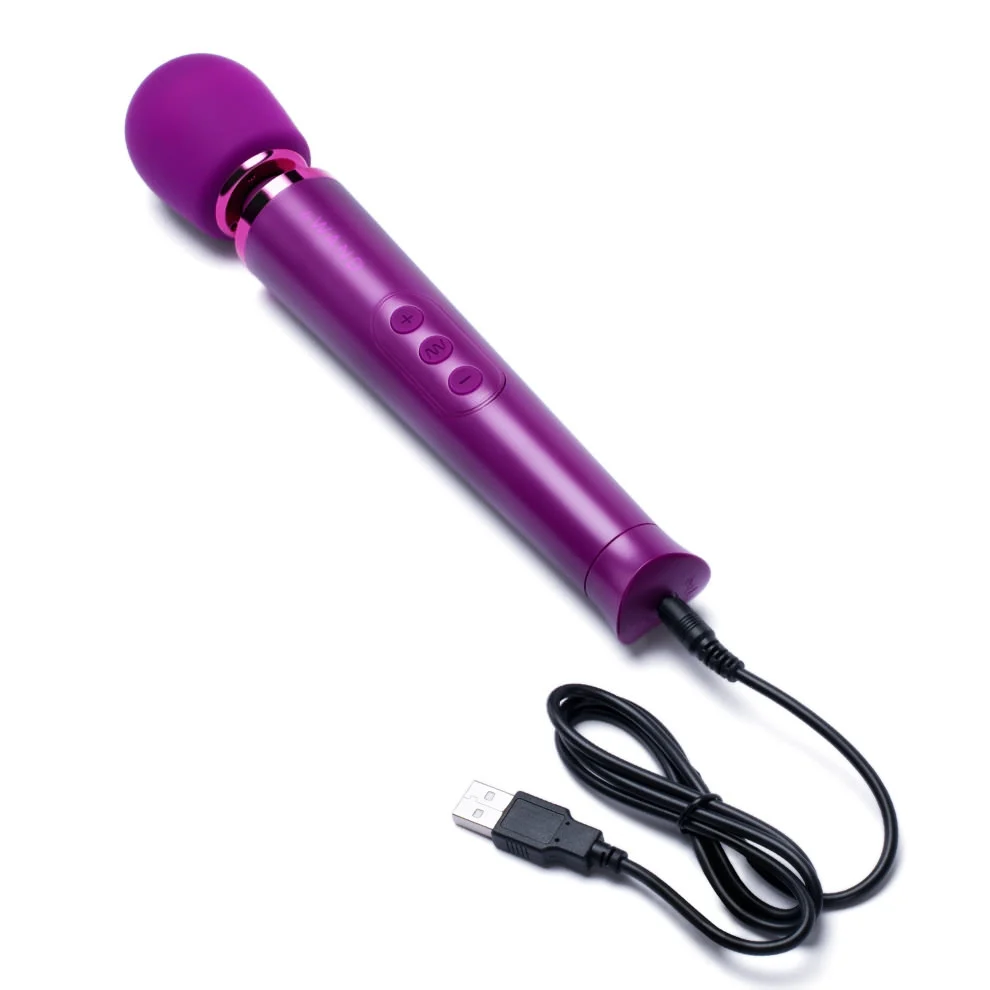 Le Wand Petite Rechargable Massager Dark Cherry - Image 6