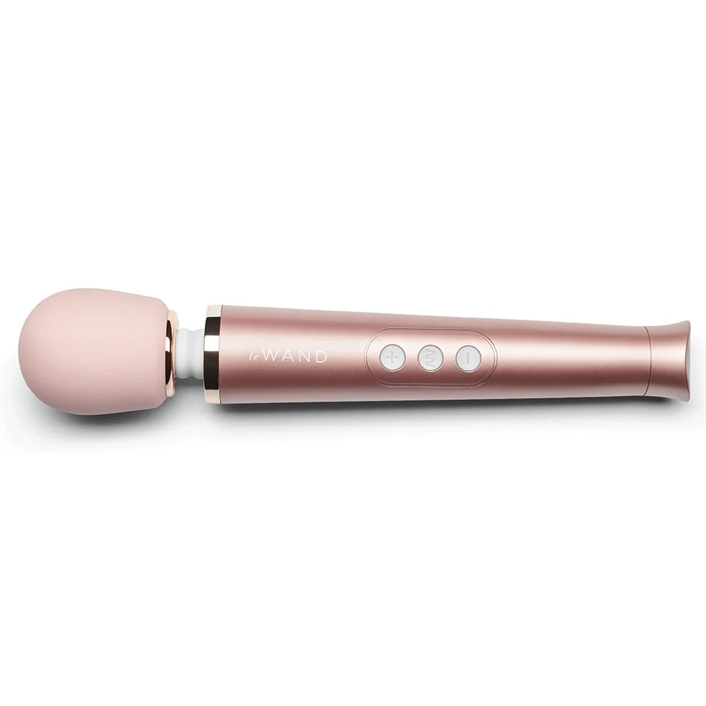 Le Wand Petite Rechargable Massager Rose Gold - Image 5