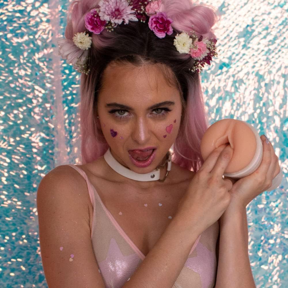 Fleshlight Girls Riley Reid Utopia - Image 2